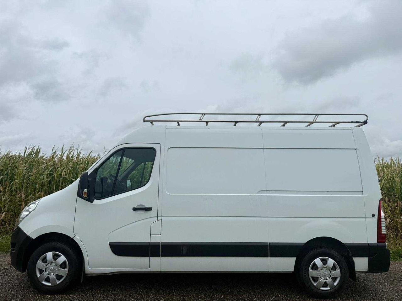 RENAULT - MASTER - T35 2.3 DCI L2H2 - COMMERCIAL VEHICLE - VJN-09-H - Véhicule utilitaire: photos 2 RENAULT - MASTER - T35 2.3 DCI L2H2 - COMMERCIAL VEHICLE - VJN-09-H - Véhicule utilitaire: photos 2