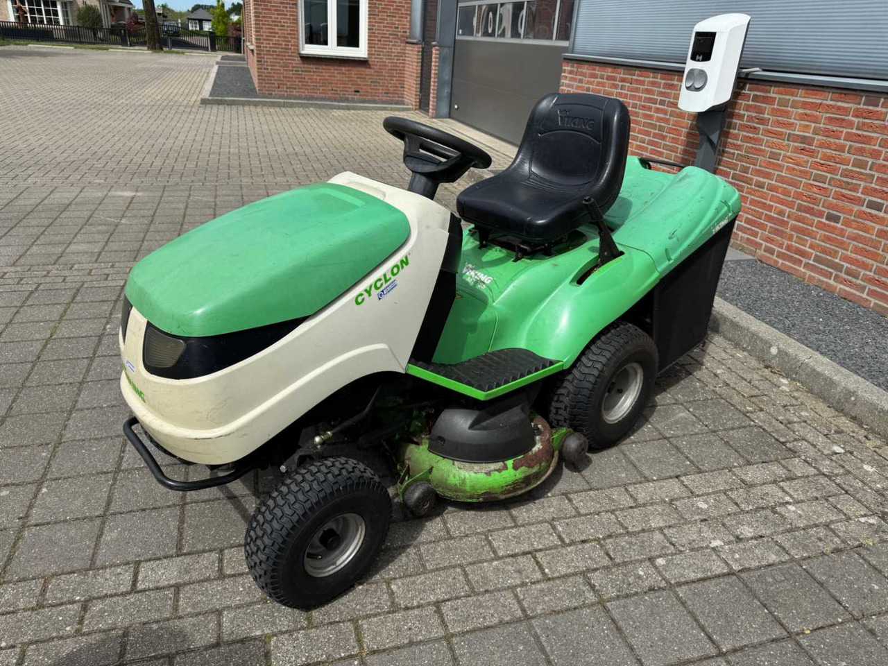 Viking Cyclon - Motofaucheuse: photos 1 Viking Cyclon - Motofaucheuse: photos 1