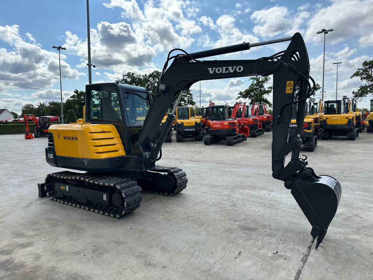 Volvo EC60C - Pelle sur chenille: photos 3 Volvo EC60C - Pelle sur chenille: photos 3