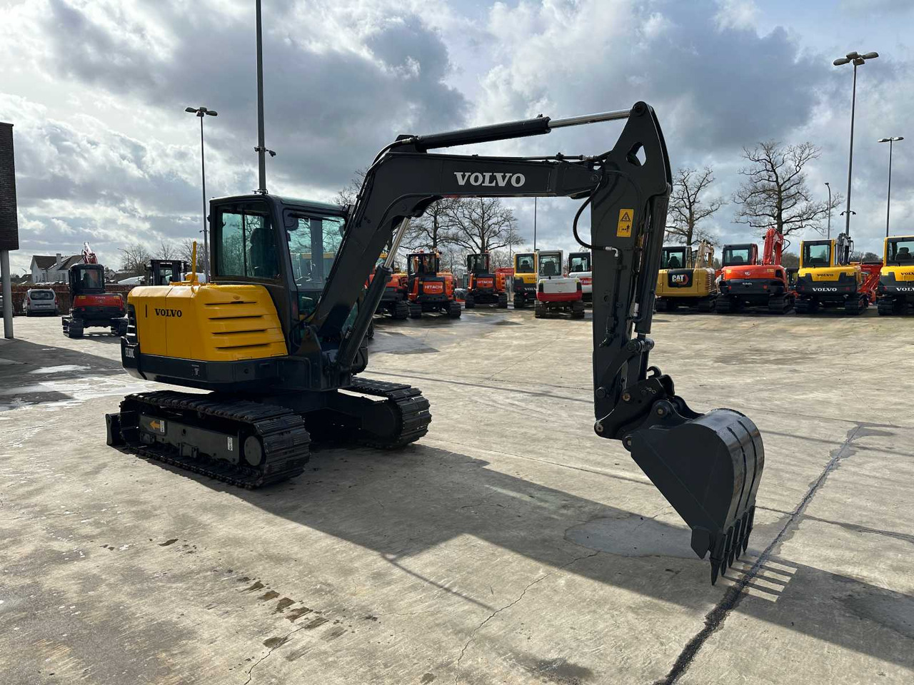 Volvo EC60C - Pelle sur chenille: photos 3 Volvo EC60C - Pelle sur chenille: photos 3
