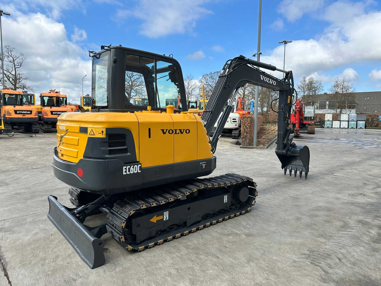 Volvo EC60C - Pelle sur chenille: photos 4 Volvo EC60C - Pelle sur chenille: photos 4