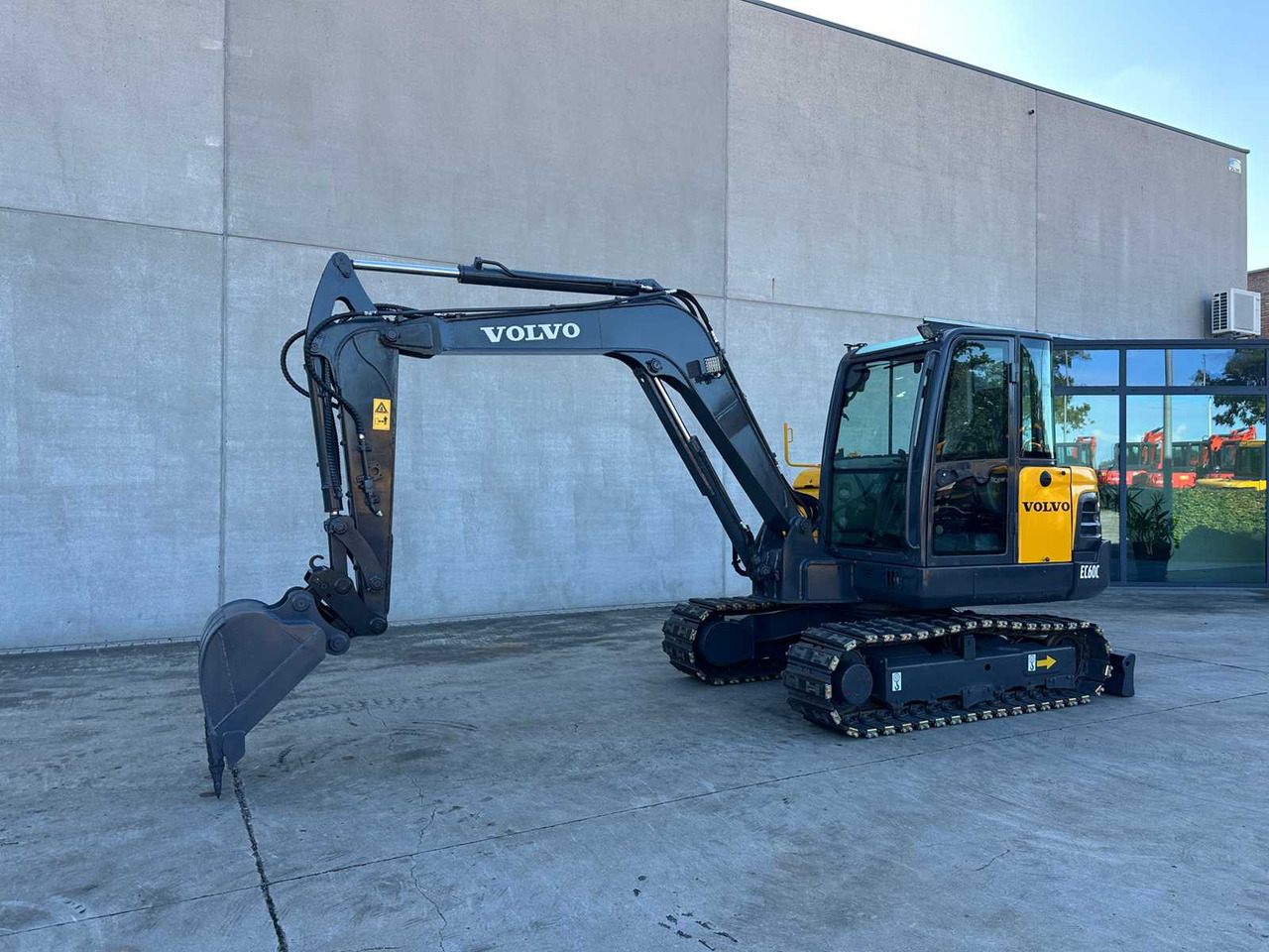Volvo EC60C - Pelle sur chenille: photos 1 Volvo EC60C - Pelle sur chenille: photos 1