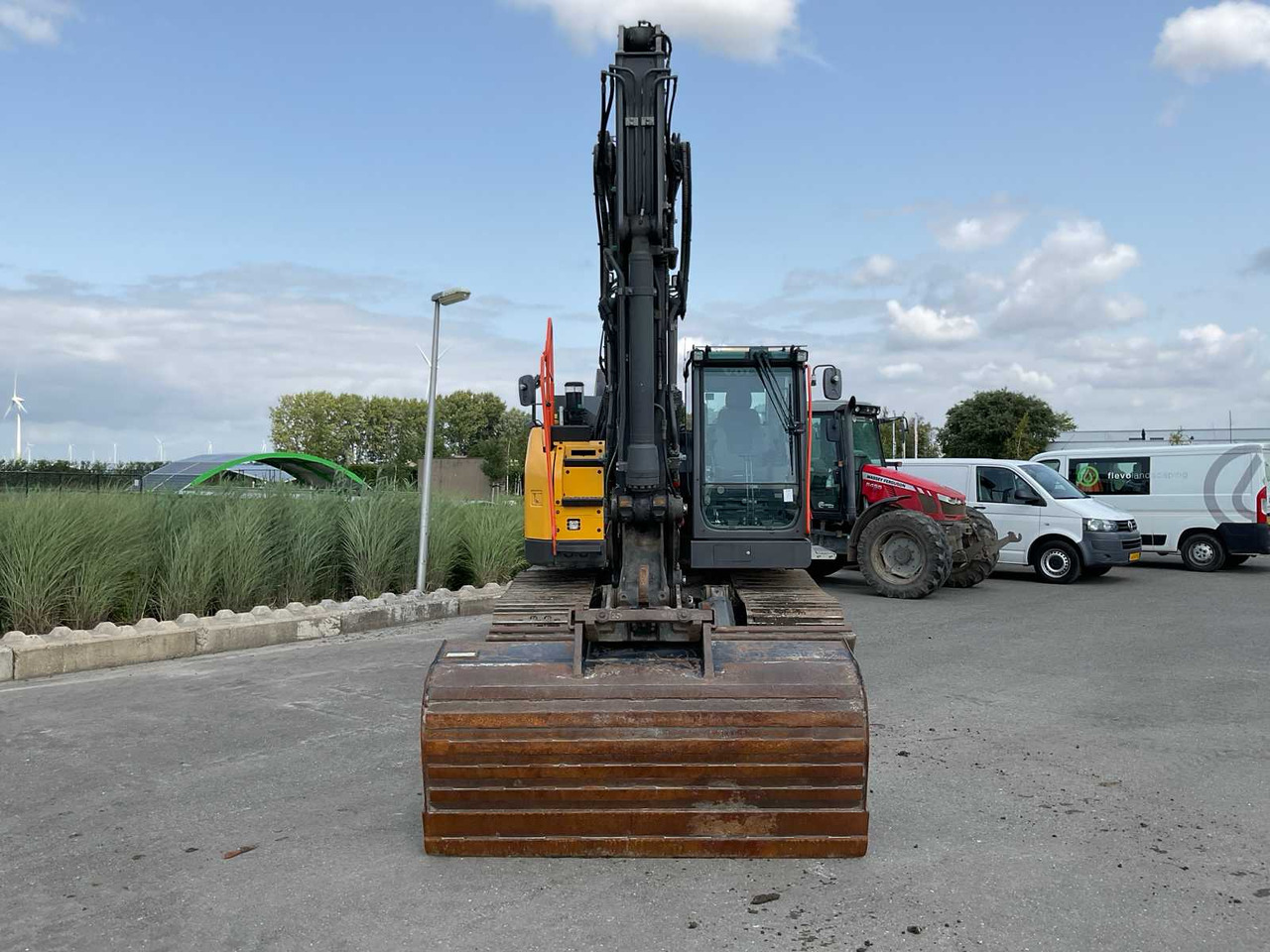 Volvo ECR145EL - Pelle sur chenille: photos 3 Volvo ECR145EL - Pelle sur chenille: photos 3