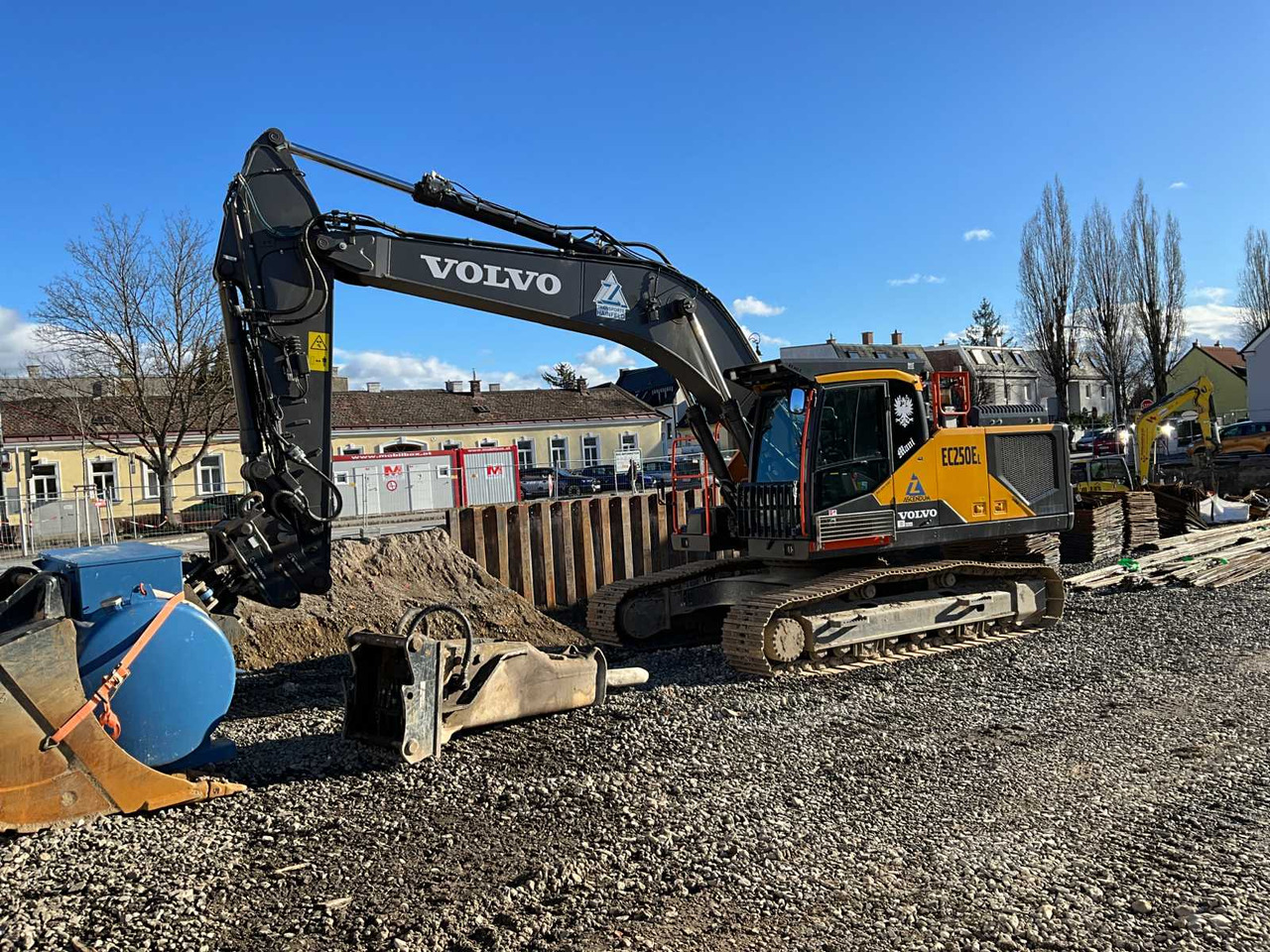 Volvo EXCAVATOR / EC250EL Hybrid - Pelle sur chenille: photos 3 Volvo EXCAVATOR / EC250EL Hybrid - Pelle sur chenille: photos 3