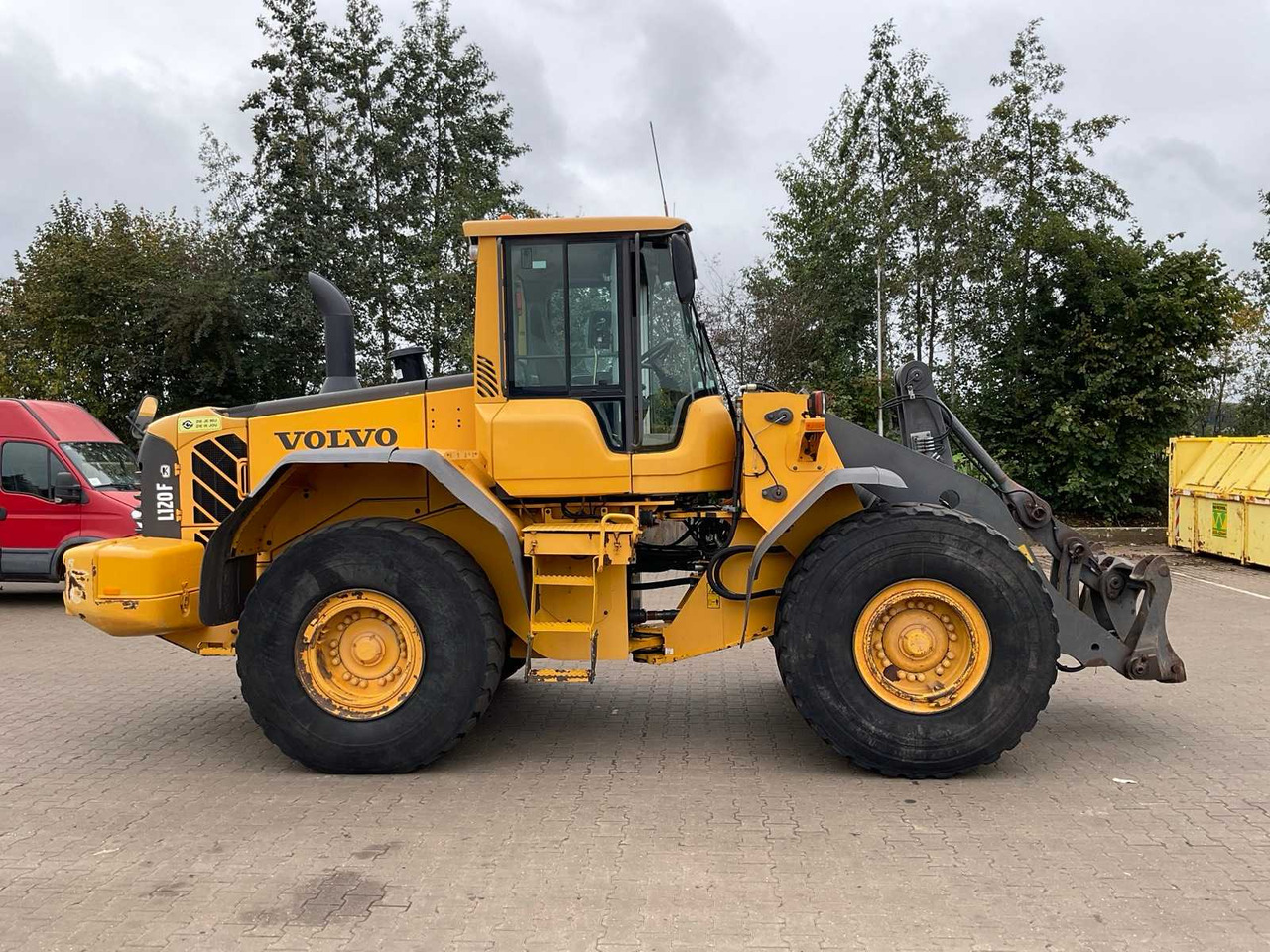 Volvo L120F - Chargeuse sur pneus: photos 4 Volvo L120F - Chargeuse sur pneus: photos 4