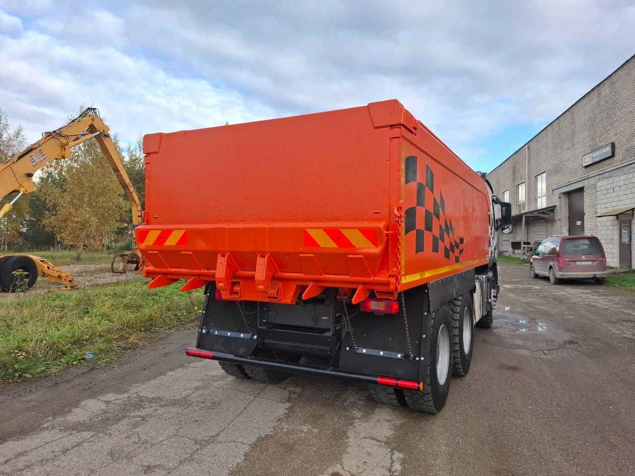 Volvo VOLVO - FM460 - DUMPER TRUCK - 2012 - Tombereau: photos 4 Volvo VOLVO - FM460 - DUMPER TRUCK - 2012 - Tombereau: photos 4