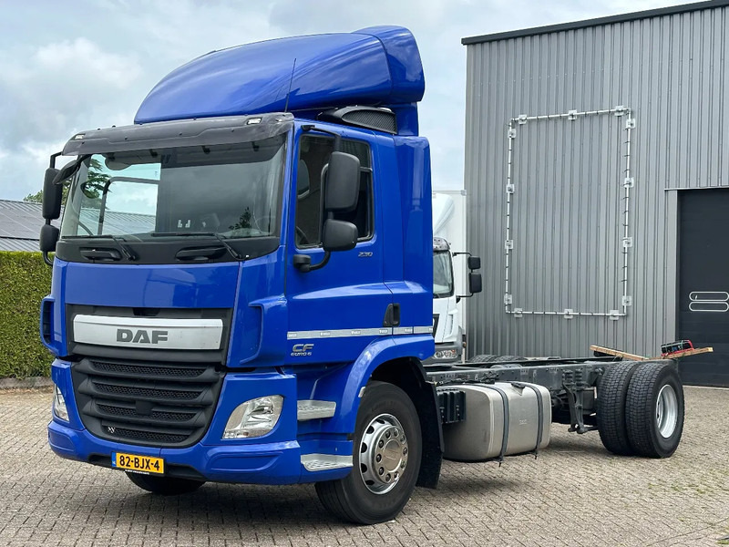 DAF CF 250 CF250. EURO6. - Châssis cabine: photos 1 DAF CF 250 CF250. EURO6. - Châssis cabine: photos 1