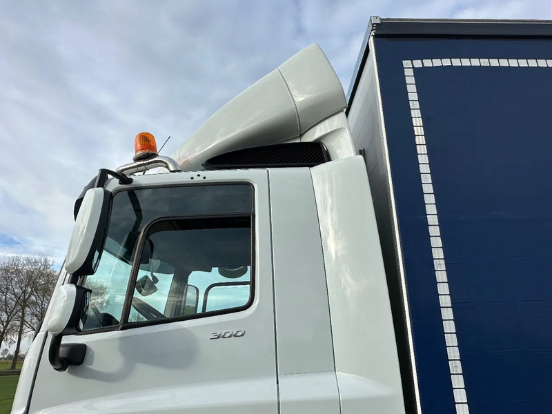 Camion à rideaux coulissants DAF CF 300 CF300 EURO6. 2020. 845x246x260: photos 7 Camion à rideaux coulissants DAF CF 300 CF300 EURO6. 2020. 845x246x260: photos 7