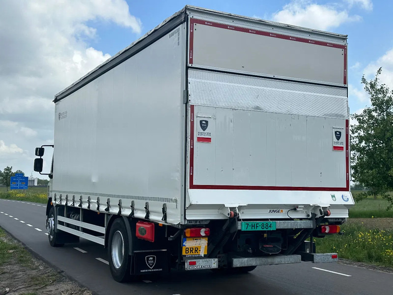 DAF CF 320 LF320.18 EURO6. SchuifzeilBakwagen met Laadklep. in TOPSTAAT! - Camion à rideaux coulissants: photos 3 DAF CF 320 LF320.18 EURO6. SchuifzeilBakwagen met Laadklep. in TOPSTAAT! - Camion à rideaux coulissants: photos 3