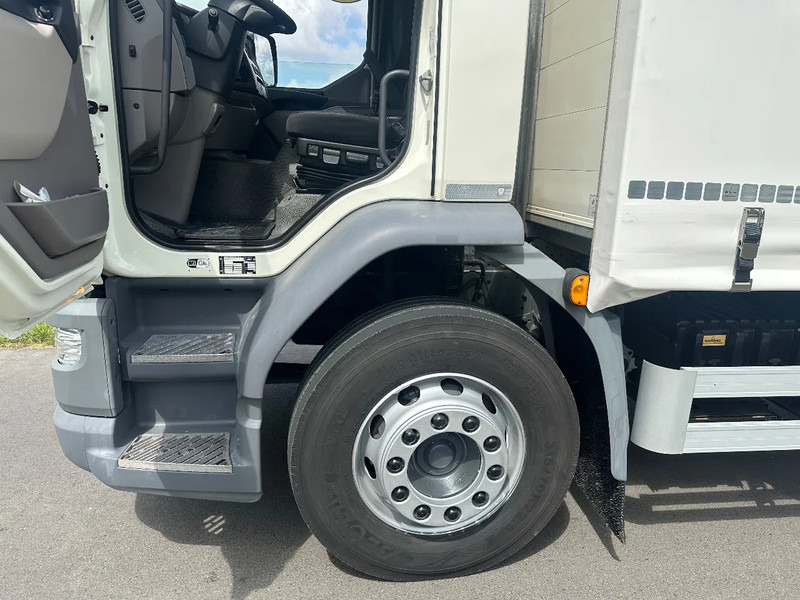 DAF CF 320 LF320.18 EURO6. SchuifzeilBakwagen met Laadklep. in TOPSTAAT! - Camion à rideaux coulissants: photos 5 DAF CF 320 LF320.18 EURO6. SchuifzeilBakwagen met Laadklep. in TOPSTAAT! - Camion à rideaux coulissants: photos 5