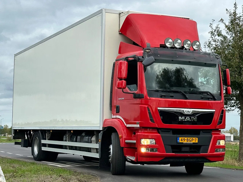 MAN TGM TGM 18.290 GEÏSOLEERDE OPBOUW - Camion fourgon: photos 2 MAN TGM TGM 18.290 GEÏSOLEERDE OPBOUW - Camion fourgon: photos 2