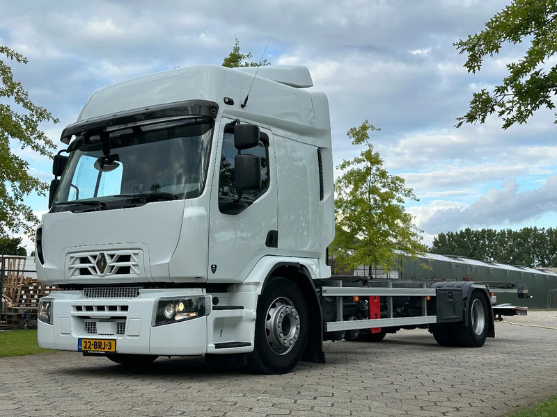 Renault D280 - Camion à rideaux coulissants: photos 1 Renault D280 - Camion à rideaux coulissants: photos 1