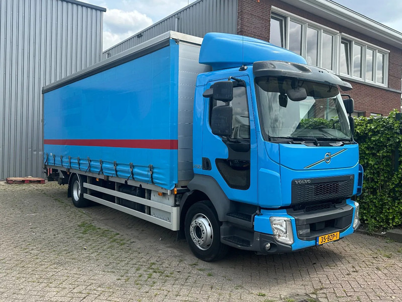 Volvo FL FL 250.14 EURO6. 2017. 2500kg laadklep. - Camion à rideaux coulissants: photos 2 Volvo FL FL 250.14 EURO6. 2017. 2500kg laadklep. - Camion à rideaux coulissants: photos 2