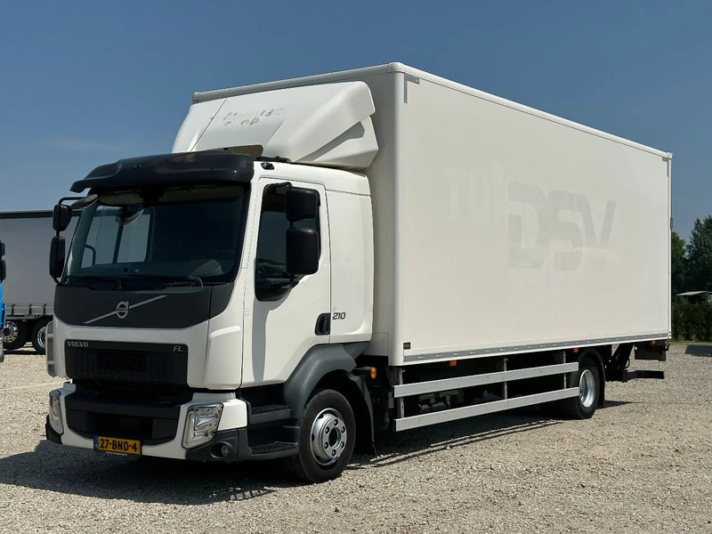 Volvo FL - Camion fourgon: photos 1 Volvo FL - Camion fourgon: photos 1