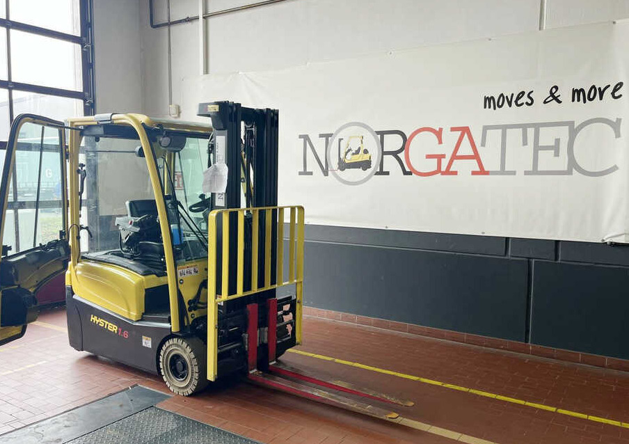 Hyster J1.6XNT MWB - Chariot élévateur électrique: photos 1 Hyster J1.6XNT MWB - Chariot élévateur électrique: photos 1
