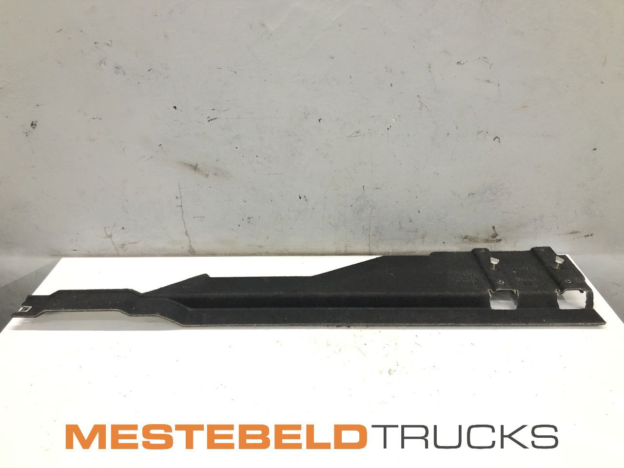 DAF Geluidsafschermkap links boven - Frame/ Châssis pour Camion: photos 2 DAF Geluidsafschermkap links boven - Frame/ Châssis pour Camion: photos 2
