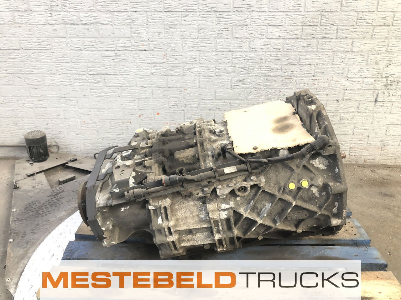 DAF Versnellingsbak 12 AS 2130 TD - Boîte de vitesse et pièces pour Camion: photos 1 DAF Versnellingsbak 12 AS 2130 TD - Boîte de vitesse et pièces pour Camion: photos 1