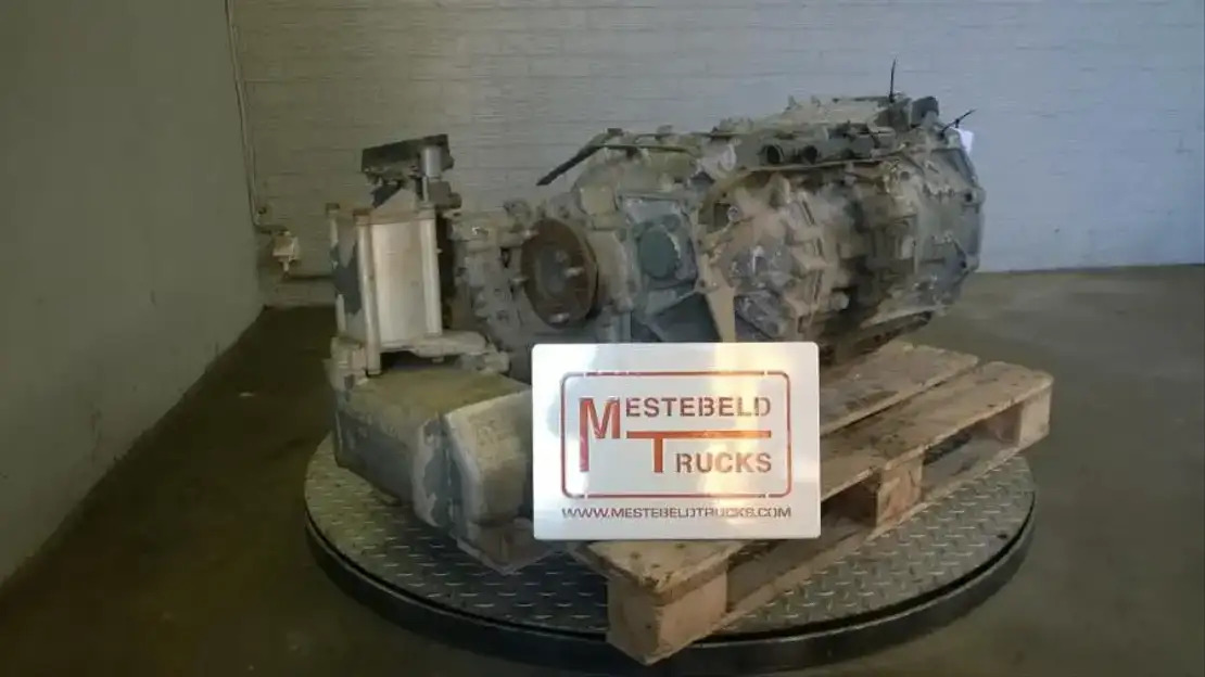 DAF Versnellingsbak 12AS 2331 TO - Boîte de vitesse et pièces pour Camion: photos 2 DAF Versnellingsbak 12AS 2331 TO - Boîte de vitesse et pièces pour Camion: photos 2