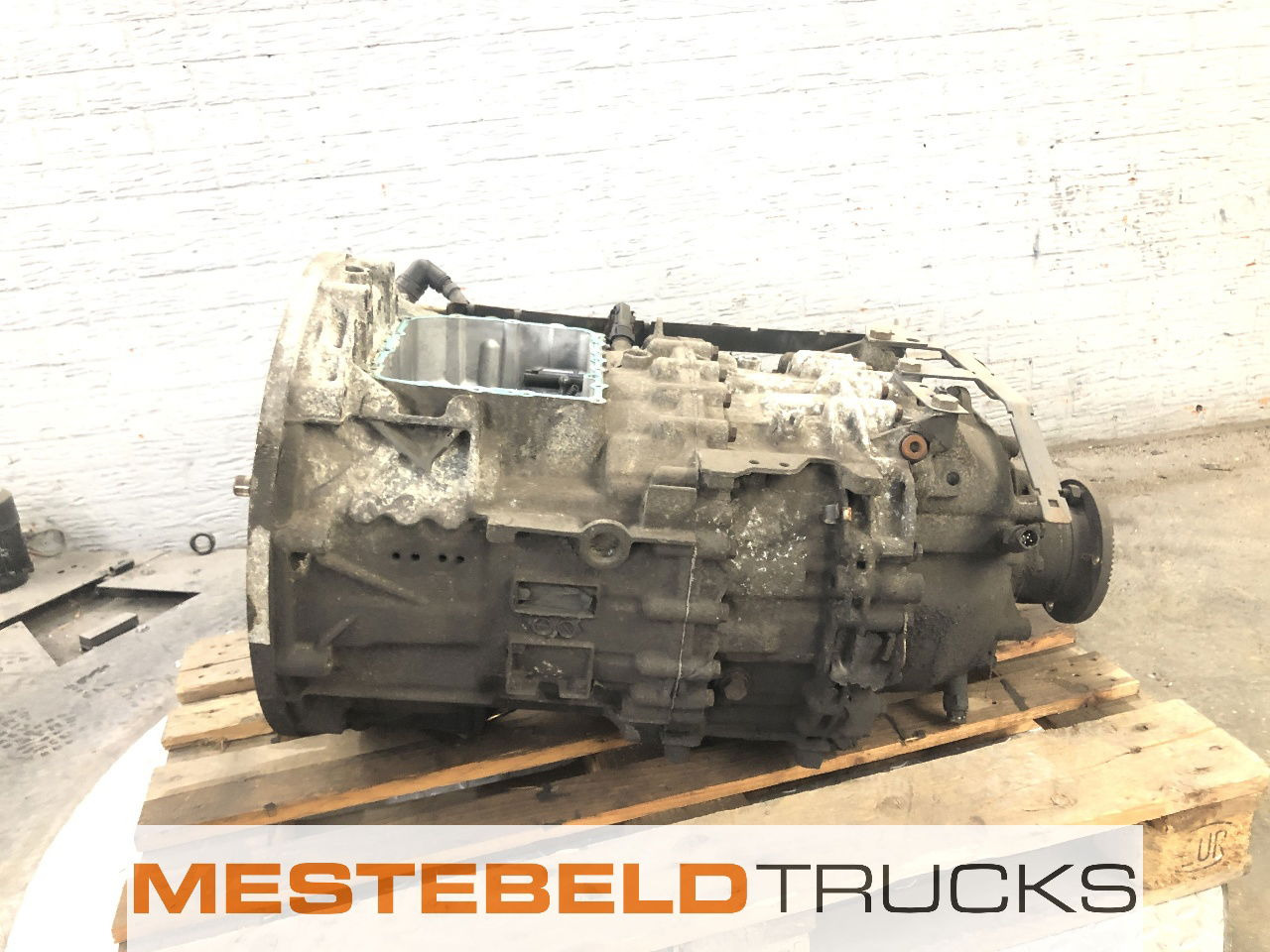 DAF Versnellingsbak 12AS1930 - Boîte de vitesse et pièces pour Camion: photos 1 DAF Versnellingsbak 12AS1930 - Boîte de vitesse et pièces pour Camion: photos 1