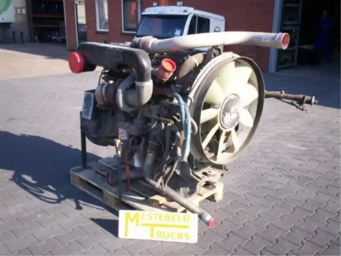 Diversen DIV. Motor Cummins M380 E20 - Moteur pour Camion: photos 1 Diversen DIV. Motor Cummins M380 E20 - Moteur pour Camion: photos 1