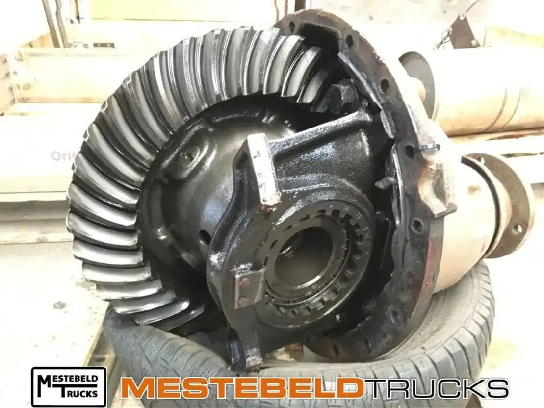 Iveco Differentieel 17X 2,85-1 - Essieu arrière pour Camion: photos 1 Iveco Differentieel 17X 2,85-1 - Essieu arrière pour Camion: photos 1