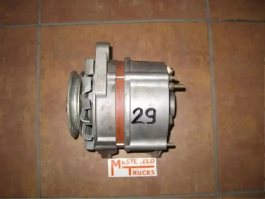 Iveco Dynamo - Système électrique pour Camion: photos 1 Iveco Dynamo - Système électrique pour Camion: photos 1