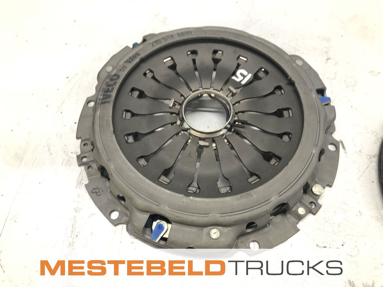 Iveco Koppelingsset - Embrayage et pièces pour Camion: photos 4 Iveco Koppelingsset - Embrayage et pièces pour Camion: photos 4