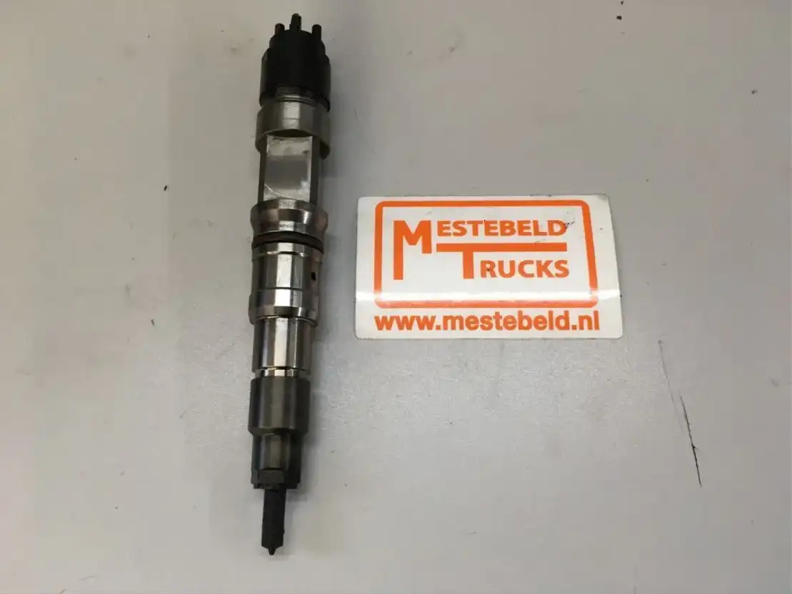 MAN Injector - Pompe haute pression pour Camion: photos 1 MAN Injector - Pompe haute pression pour Camion: photos 1