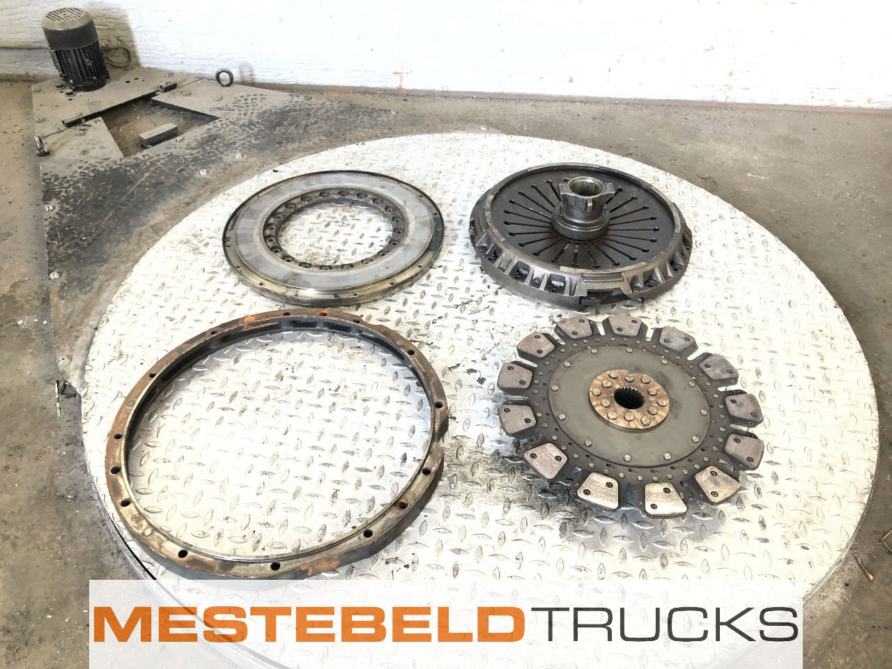 MAN Koppelingsset WSK 440 - Embrayage et pièces pour Camion: photos 1 MAN Koppelingsset WSK 440 - Embrayage et pièces pour Camion: photos 1