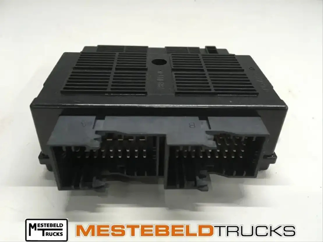 MAN Stuurkast verwarming - Système électrique pour Camion: photos 1 MAN Stuurkast verwarming - Système électrique pour Camion: photos 1