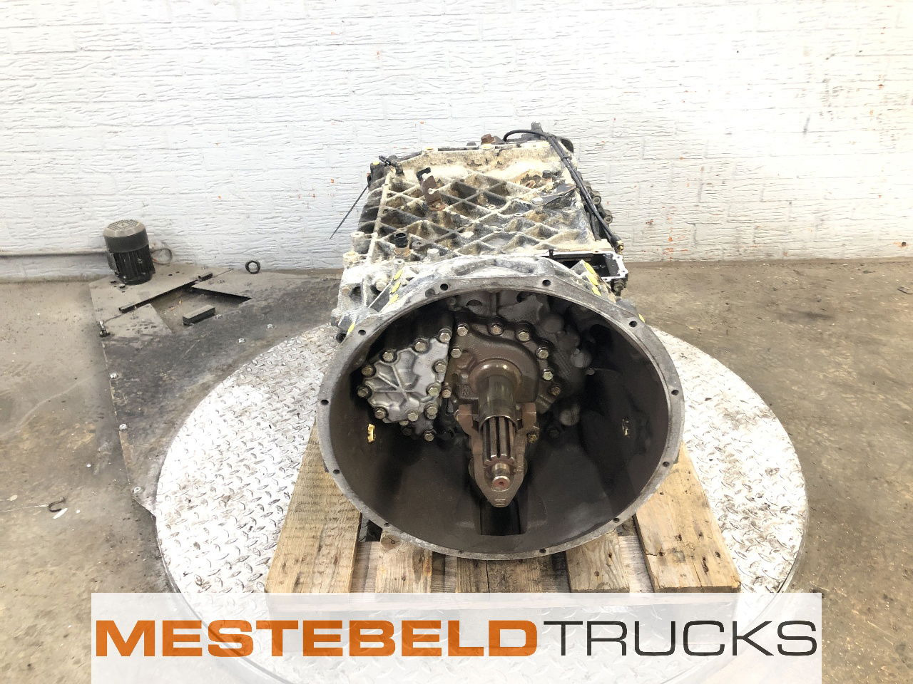 MAN Versnellingsbak 16 S 2221 TO HVA+ NA - Boîte de vitesse et pièces pour Camion: photos 2 MAN Versnellingsbak 16 S 2221 TO HVA+ NA - Boîte de vitesse et pièces pour Camion: photos 2