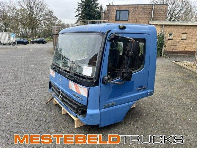 Mercedes-Benz Cabine Atego 1529 - Cabine pour Camion: photos 1 Mercedes-Benz Cabine Atego 1529 - Cabine pour Camion: photos 1