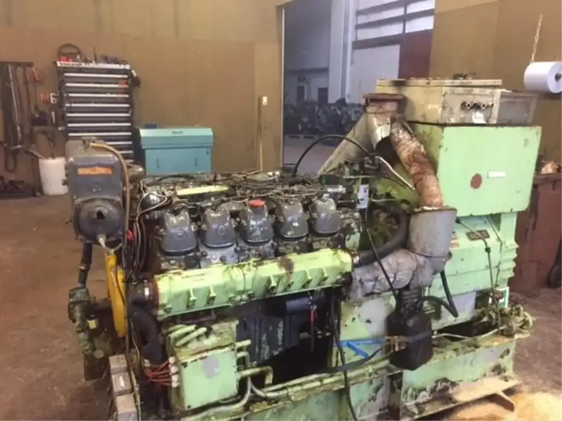 Mercedes-Benz Generator 200 KVA - Groupe électrogène: photos 2 Mercedes-Benz Generator 200 KVA - Groupe électrogène: photos 2
