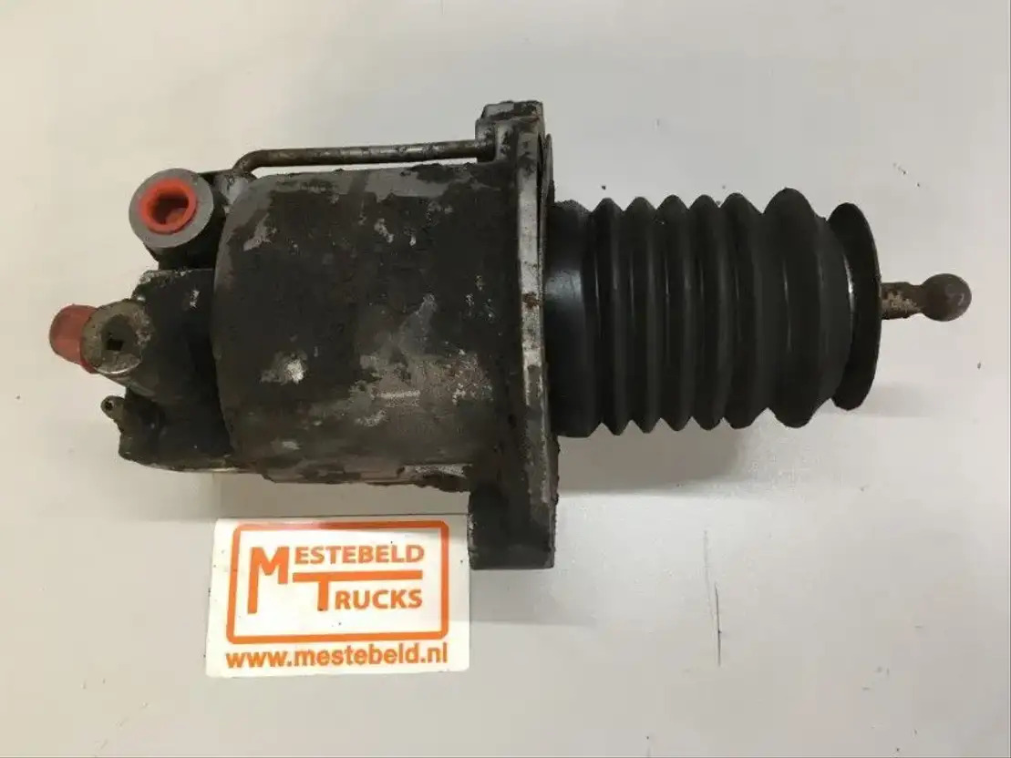 Mercedes-Benz Koppelingscilinder - Embrayage et pièces pour Camion: photos 1 Mercedes-Benz Koppelingscilinder - Embrayage et pièces pour Camion: photos 1