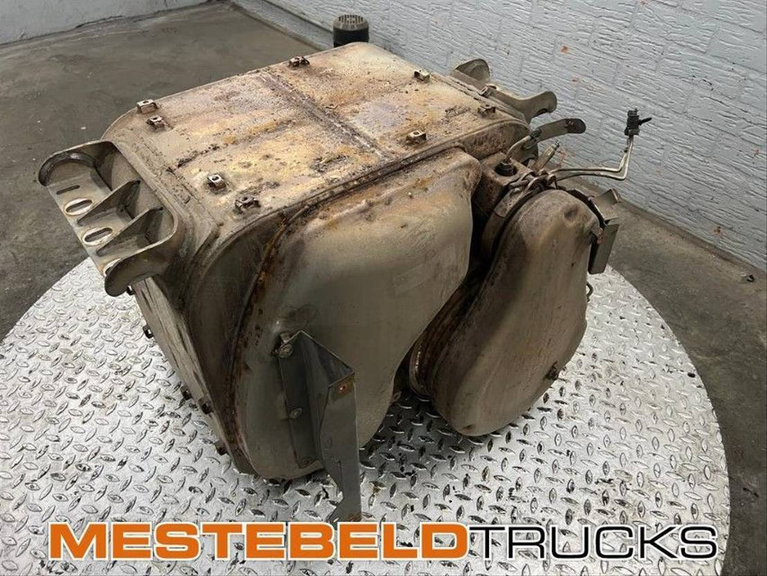 Volvo Katalysator - Système d'échappement pour Camion: photos 3 Volvo Katalysator - Système d'échappement pour Camion: photos 3