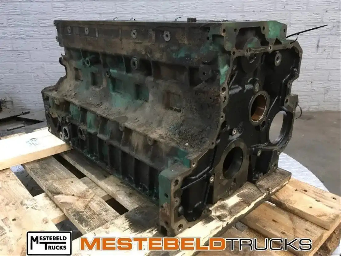 Volvo Motorblok D 7E/F v FE/FL - Moteur et pièces pour Camion: photos 2 Volvo Motorblok D 7E/F v FE/FL - Moteur et pièces pour Camion: photos 2