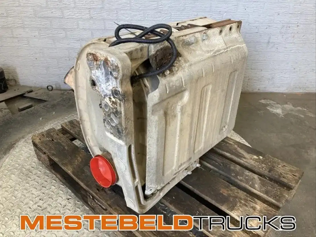 Volvo Uitlaat particulfilter  - Système d'échappement pour Camion: photos 2 Volvo Uitlaat particulfilter  - Système d'échappement pour Camion: photos 2