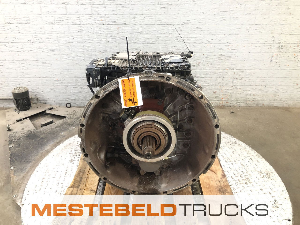 Volvo Versnellingbak AT 2412 C - Boîte de vitesse et pièces pour Camion: photos 4 Volvo Versnellingbak AT 2412 C - Boîte de vitesse et pièces pour Camion: photos 4