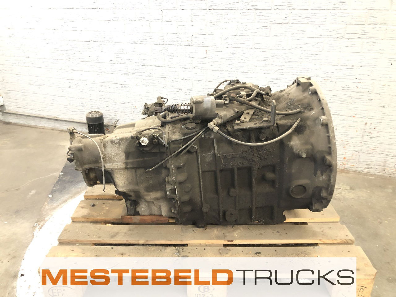 Volvo Versnellingsbak R1000 FL7 - Boîte de vitesse et pièces pour Camion: photos 1 Volvo Versnellingsbak R1000 FL7 - Boîte de vitesse et pièces pour Camion: photos 1