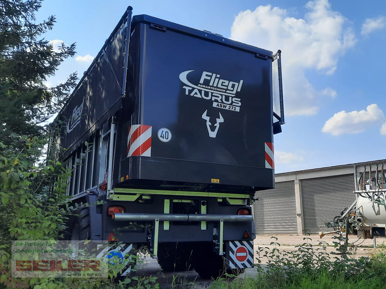 Fliegl ASW 271 TAURUS FOX 40m³ + Top Lift Light - Autochargeuse: photos 4 Fliegl ASW 271 TAURUS FOX 40m³ + Top Lift Light - Autochargeuse: photos 4