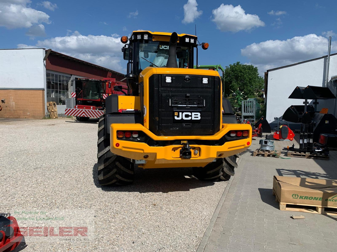 JCB 427 Agri Stage V HighLift - Chargeuse sur pneus: photos 2 JCB 427 Agri Stage V HighLift - Chargeuse sur pneus: photos 2