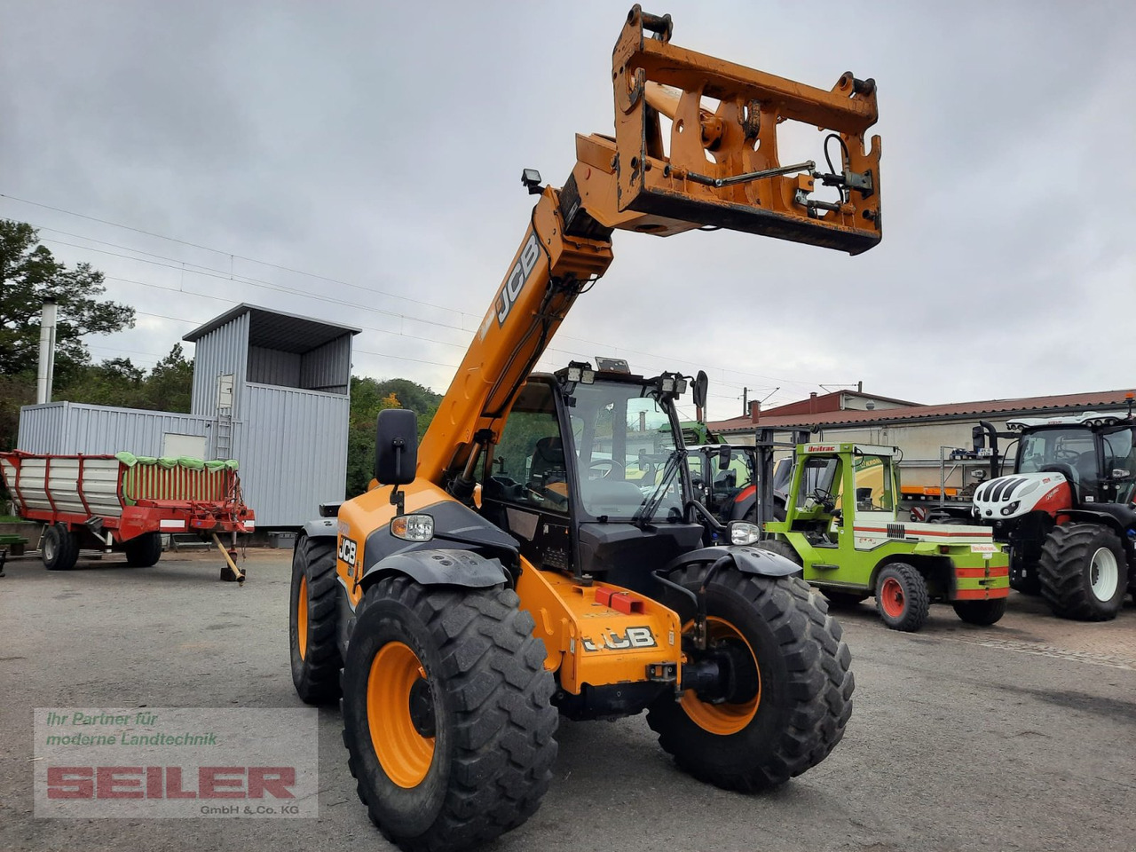 JCB 541-70 Agri Pro DualTec-VT 40km/h - Chariot télescopique: photos 2 JCB 541-70 Agri Pro DualTec-VT 40km/h - Chariot télescopique: photos 2