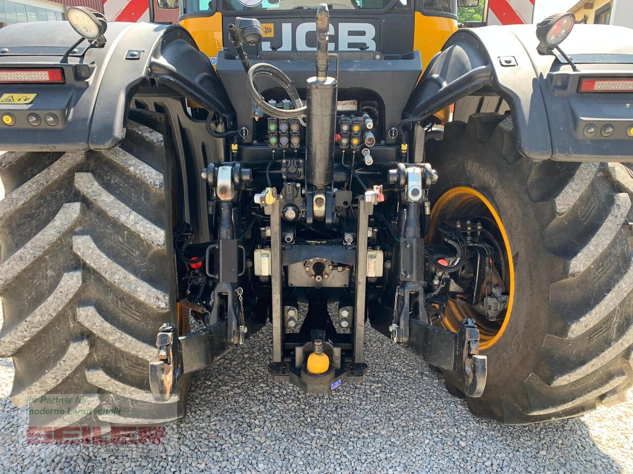 JCB Fastrac 4220 - Tracteur agricole: photos 5 JCB Fastrac 4220 - Tracteur agricole: photos 5