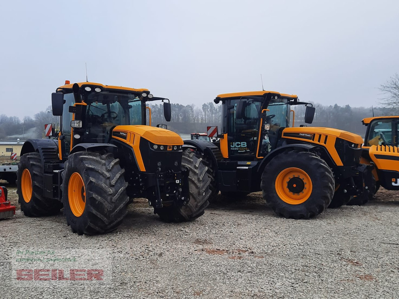 JCB Fastrac 4220 iCON 710/60R30 Trimble-ready - Tracteur agricole: photos 1 JCB Fastrac 4220 iCON 710/60R30 Trimble-ready - Tracteur agricole: photos 1