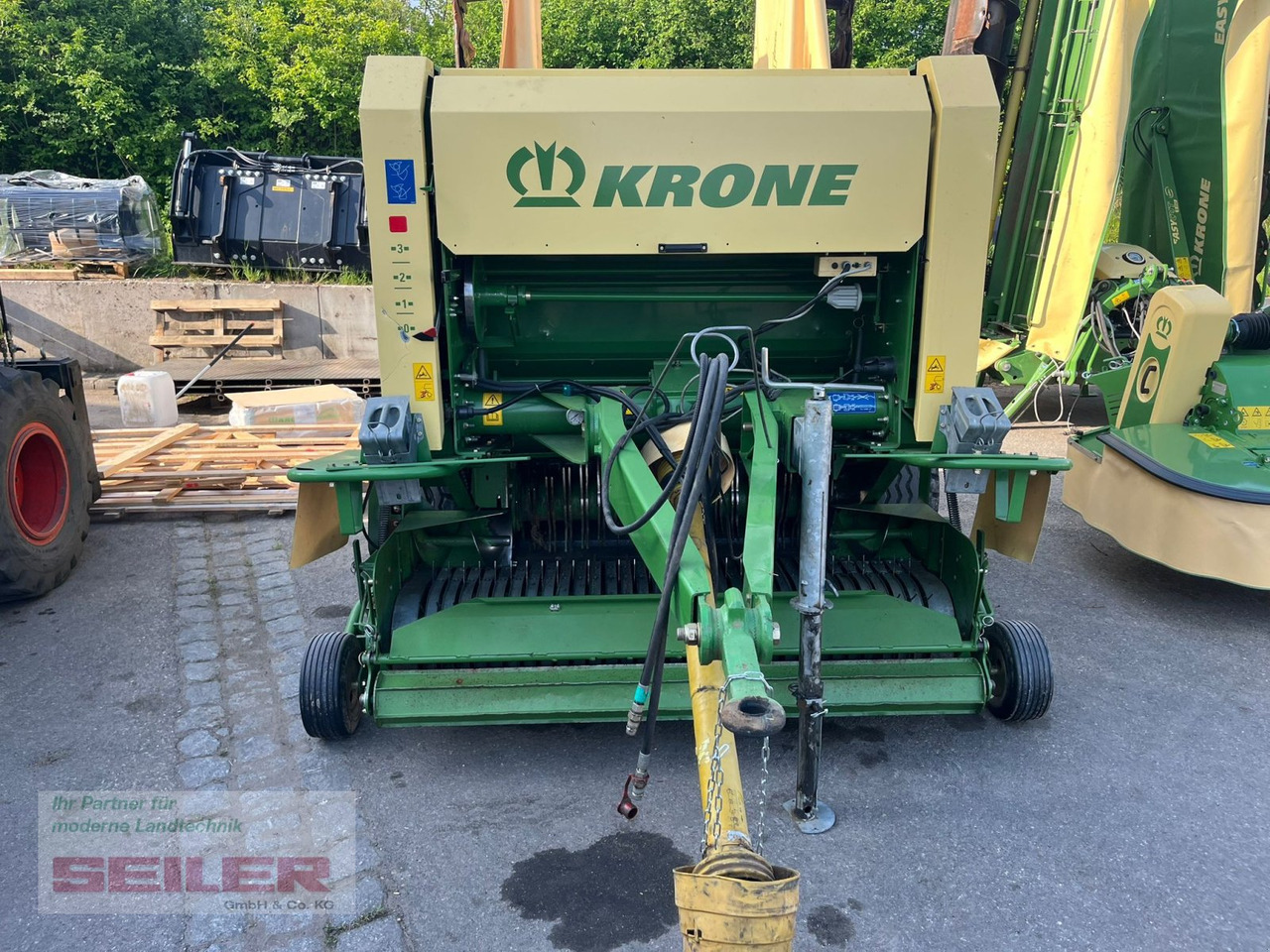 Krone Round Pack 1250 MC - Presse à balles rondes: photos 3 Krone Round Pack 1250 MC - Presse à balles rondes: photos 3