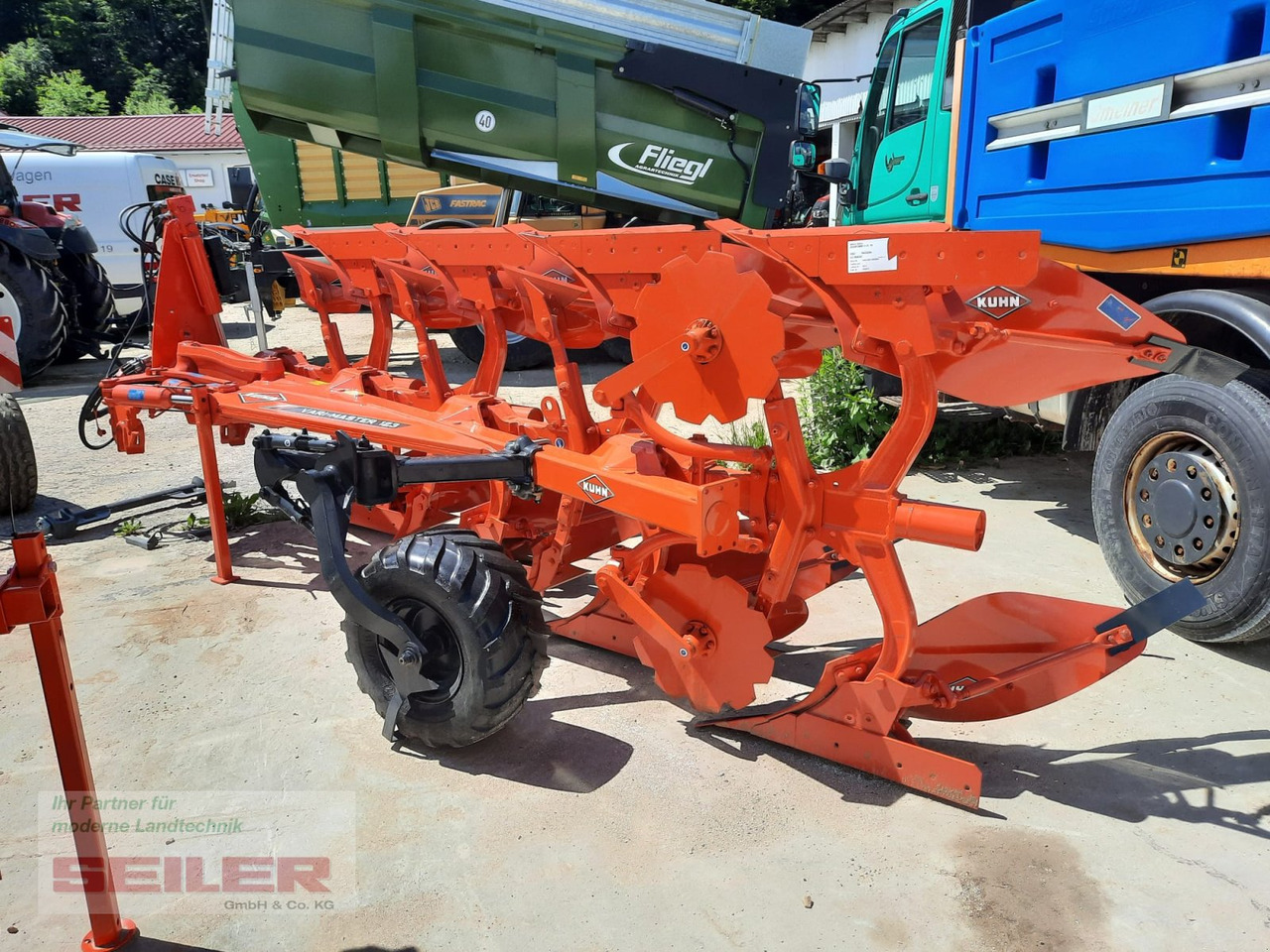 Kuhn Vari-Master 123 NSH 4E LPo - Charrue: photos 5 Kuhn Vari-Master 123 NSH 4E LPo - Charrue: photos 5