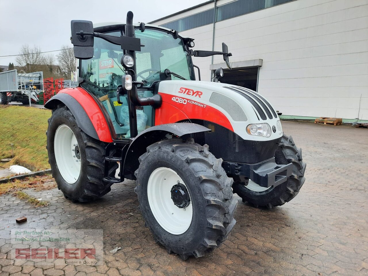 Steyr Kompakt 4080 HILO - Tracteur agricole: photos 1 Steyr Kompakt 4080 HILO - Tracteur agricole: photos 1