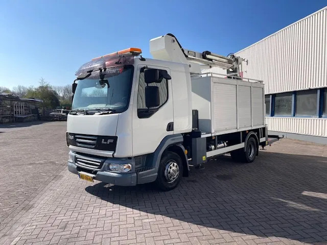 DAF LF 45.160 CUSTERS Hoogwerker / Skyworker 14,5mtr APK/Tuv nov 2025 - Camion avec nacelle: photos 4 DAF LF 45.160 CUSTERS Hoogwerker / Skyworker 14,5mtr APK/Tuv nov 2025 - Camion avec nacelle: photos 4