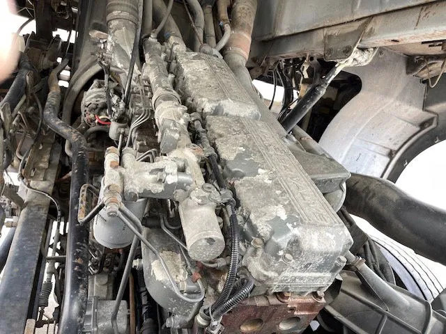 Camion fourgon DAF XF 95.380 Euro 2 Manual-Gear: photos 18 Camion fourgon DAF XF 95.380 Euro 2 Manual-Gear: photos 18