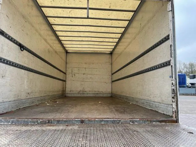 Iveco Eurocargo 75E15 6 Cilinder Engine 4x2 Full Springs Euro 2 engine - Camion fourgon: photos 4 Iveco Eurocargo 75E15 6 Cilinder Engine 4x2 Full Springs Euro 2 engine - Camion fourgon: photos 4